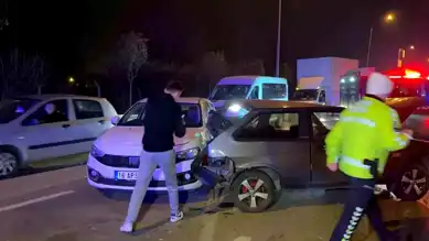 Bursa Osmangazi'de Çoklu Araç Kazası