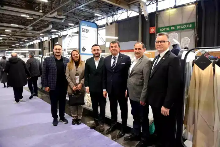 Bursalı Tekstilciler Fransa'da Fuarlarda