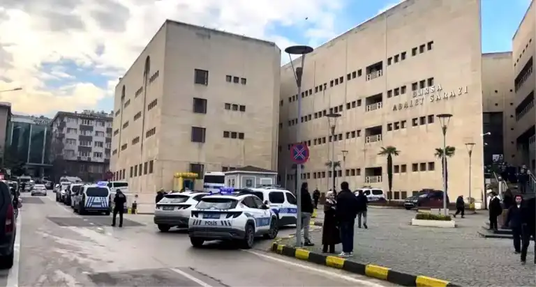 Bursa'da Duruşma Salonu Katliamı: 2 Ölü, 1 Şehit