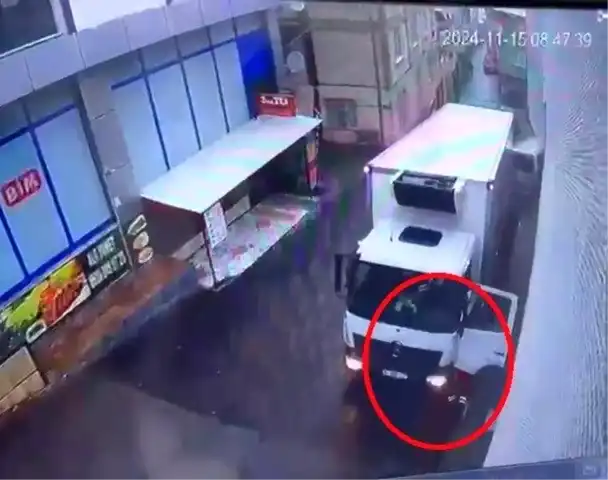 Bursa'da Freni Boşalan Kamyon Tehlikeli Anlar Yaşattı