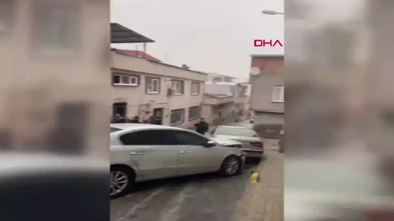 Bursa'da Freni Boşalan Kamyonun Yıkımı!